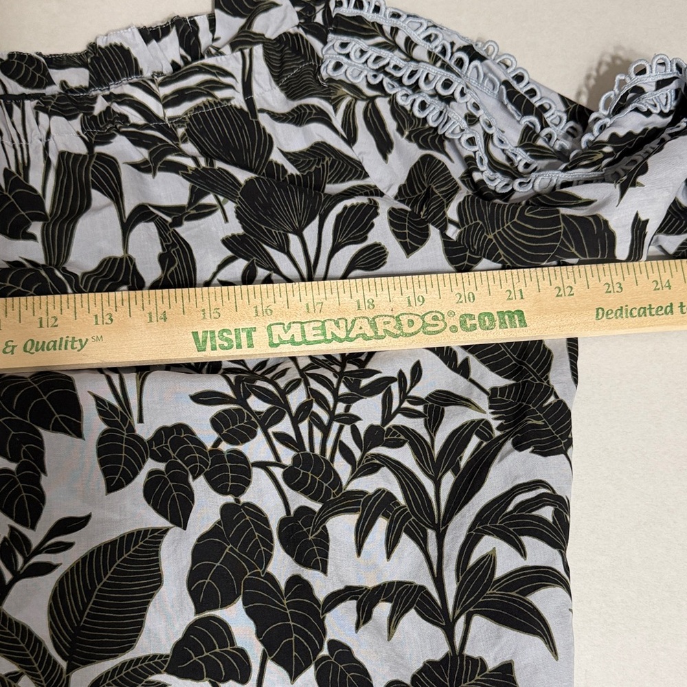 Ann Taylor Black and White Botanical Blouse - Picture 9 of 12